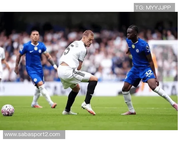 切尔西官方宣布召回美国左后卫威利结束租借沃特福德生涯